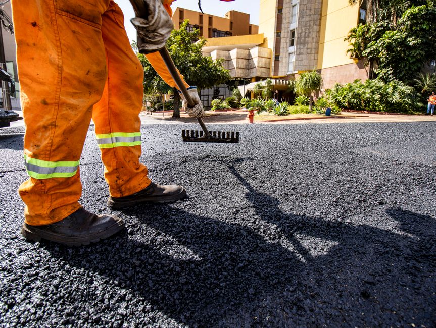 Choosing the Right Asphalt Paving Contractor: Key Considerations