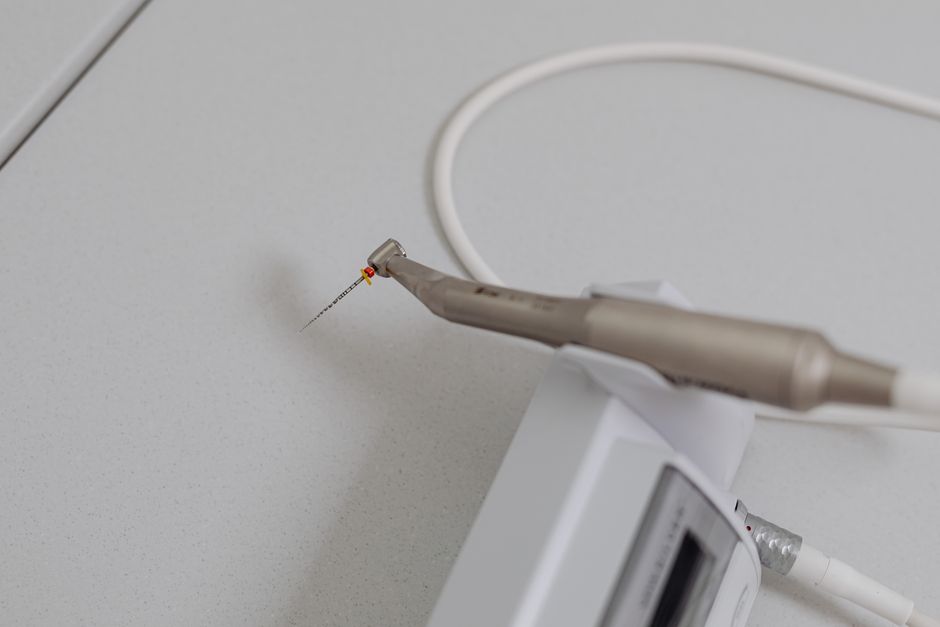 Choosing the Right Dental Equipment Supplier for Your Practice