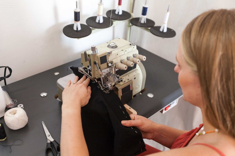 The Rise of Custom Clothing Manufacturers in the Fashion Industry