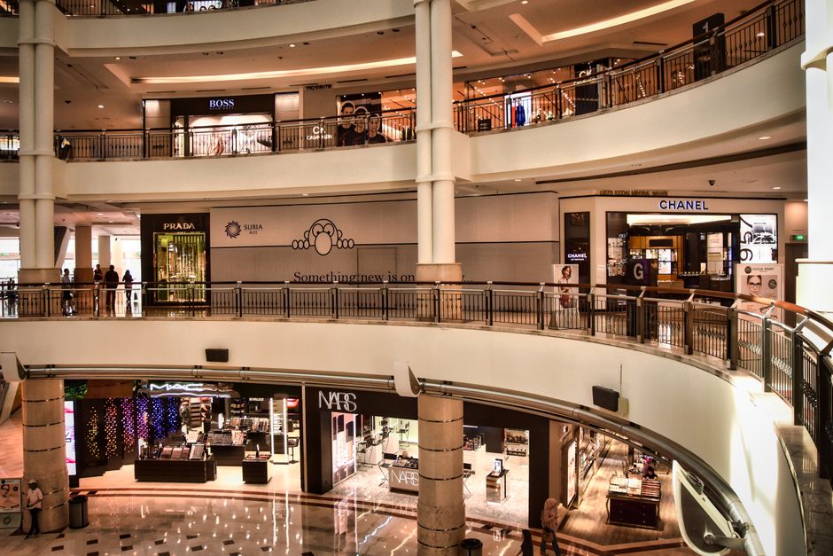 The Rise of Luxury Brand Resellers: A New Era of Fashion Commerce