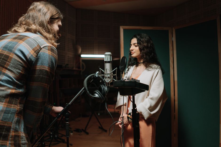 Unlocking Your Creative Potential: The Benefits of Recording Studio Rentals