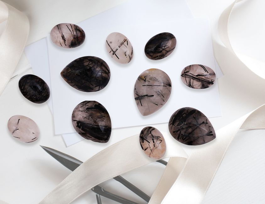 The Essential Guide to Finding the Right Gemstone Supplier